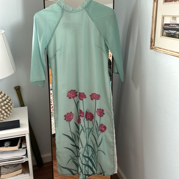 Vietnamese Tunic - Picture 1 of 5